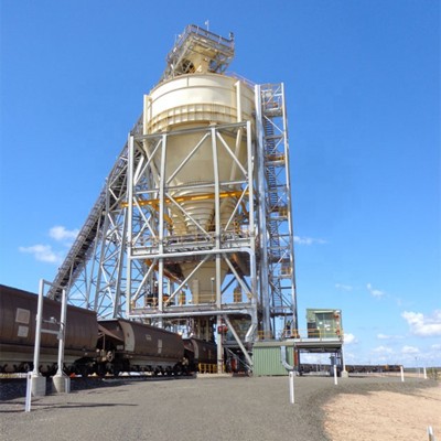 Rapid quantitative loading system for mining transportation